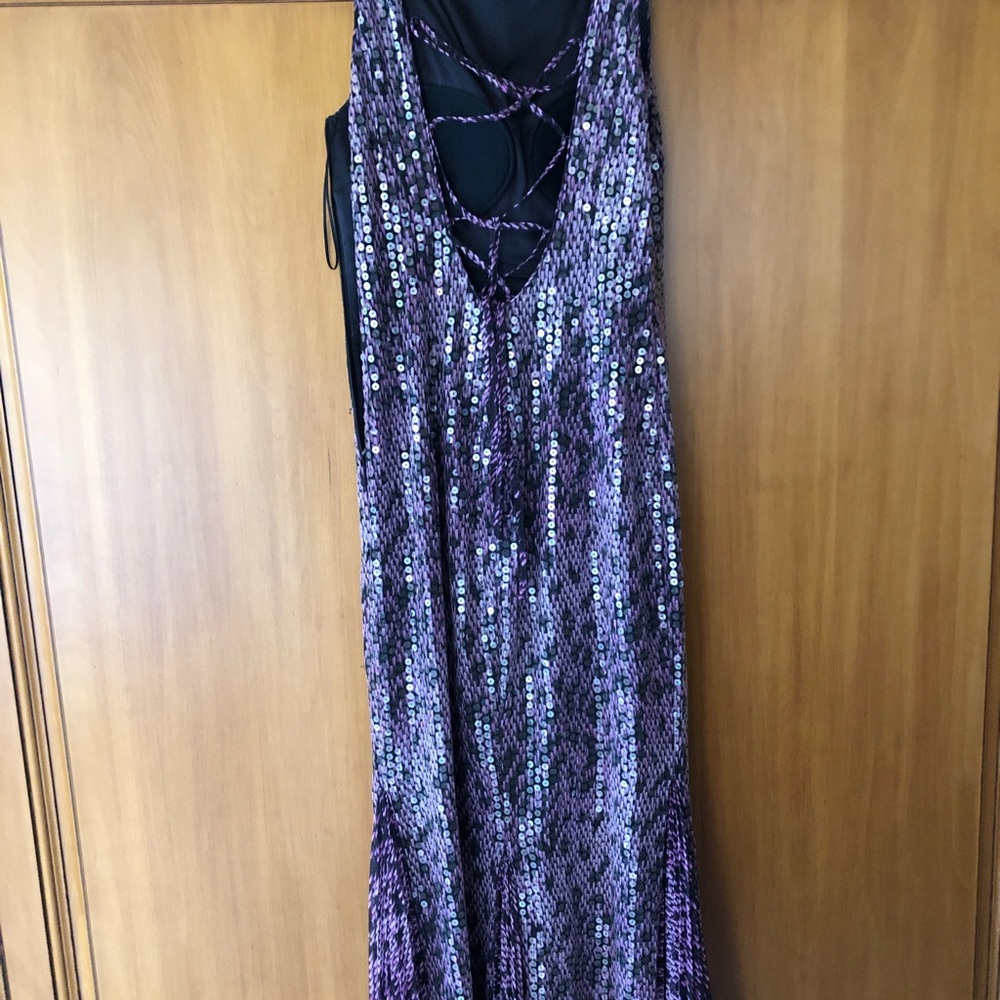 Women’s dress